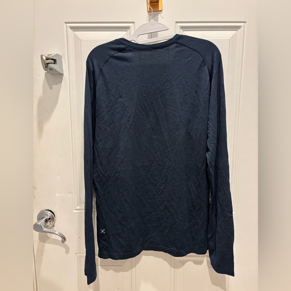 Lululemon Metal Vent Tech Long-Sleeve Shirt Navy Blue Size Large - Picture 3 of 5